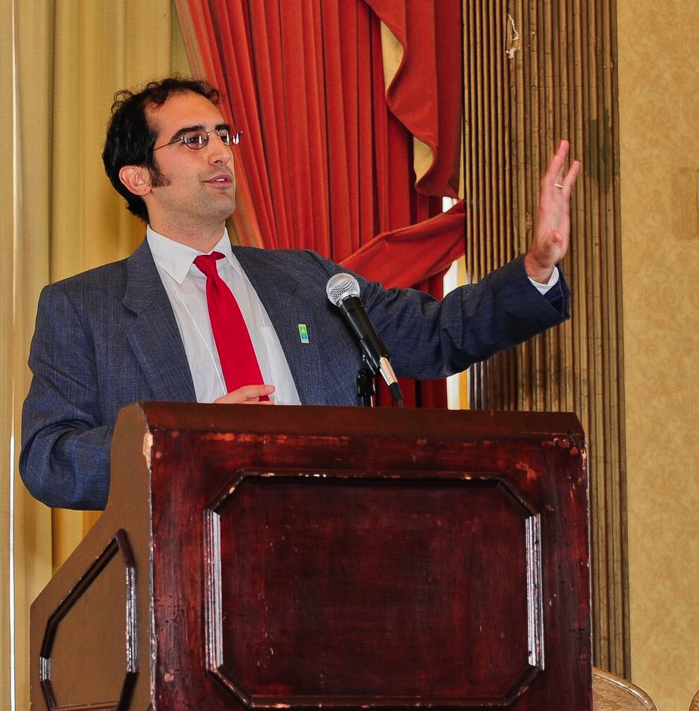 2011: Dennis moves the Alliance office to Durham, North Carolina, from the Northeast. The move helps bring needed attention to Greenway development in the south.